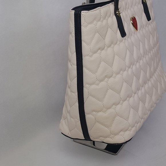 Betsey Johnson Faux Leather Quilted Heart Satchel - Picture 4 of 12